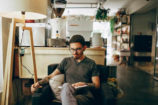 What role does government policy play in the UK's automotive innovation?